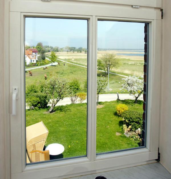 Hotel/Pension Bradhering Ahrenshoop Exterior photo